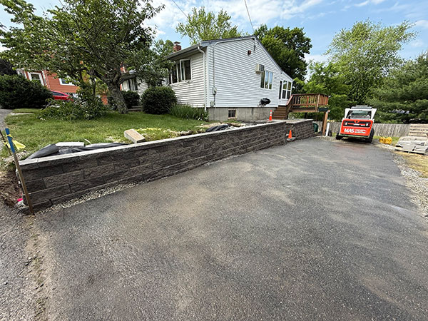 Retaining Wall Installaiton by MAS 02